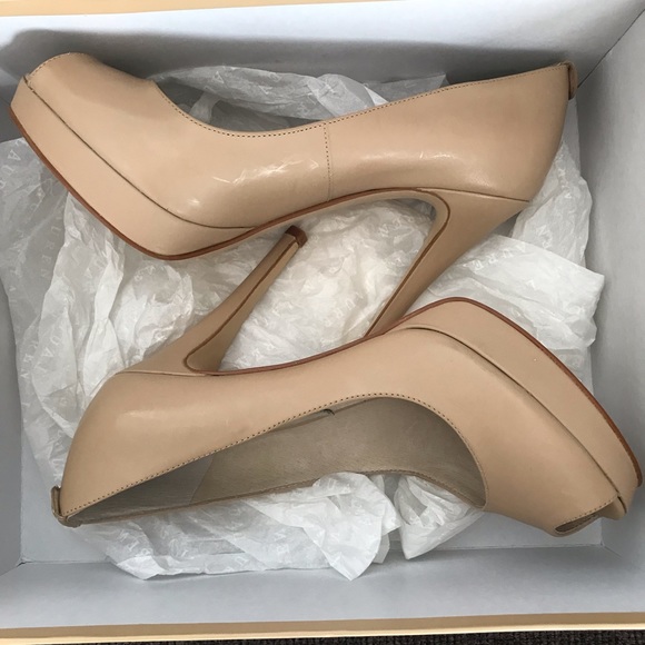 Michael Kors York Platform Nude - Picture 6 of 7